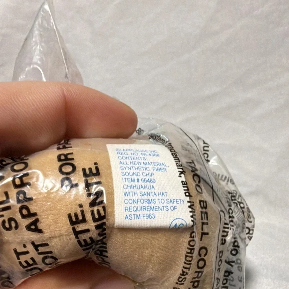 Rare Vintage Original Packaging Taco Bell Talking Chihuahua Toy Santa Hat 1998